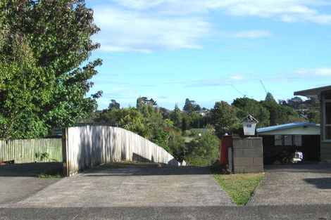 Photo of property in 66 Lantana Road, Green Bay, Auckland, 0604