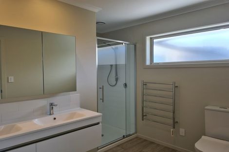 Photo of property in 195 Te Okuroa Drive, Papamoa, 3118