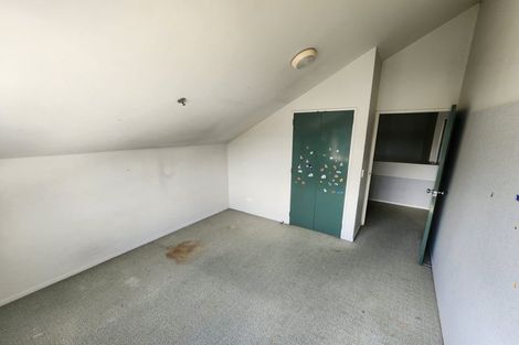 Photo of property in 10/15 Clearwater Cove, West Harbour, Auckland, 0618