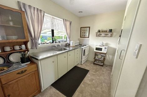 Photo of property in 18 Baillie Crescent, Carterton, 5713