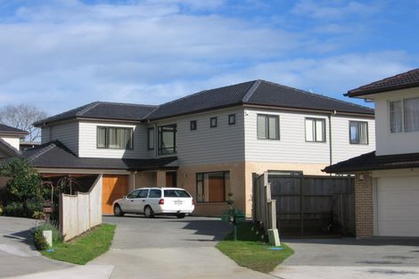 Photo of property in 15 Oswald Close, Flat Bush, Auckland, 2016