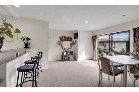 Photo of property in 11 Kowai Place, Amberley, 7410