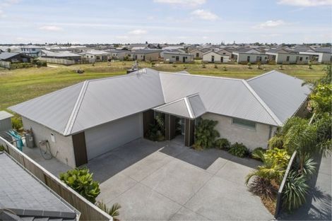 Photo of property in 173 The Boulevard, Papamoa Beach, Papamoa, 3118