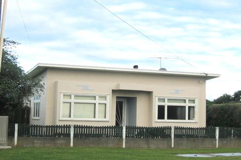 Photo of property in 72 Moana Street, Otaki Beach, Otaki, 5512