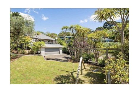 Photo of property in 6 Tree Fern Trail, Campbells Bay, Auckland, 0630