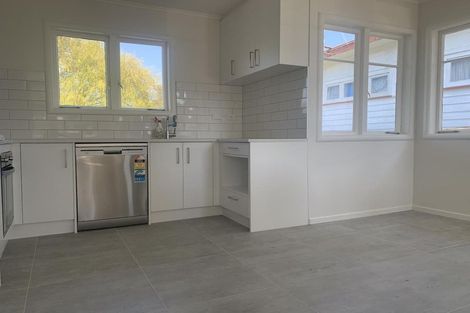 Photo of property in 9 Gifford Avenue, Wesley, Auckland, 1041