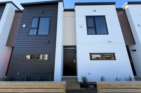 Photo of property in 26/21 Von Sturmer Street, Mangere East, Auckland, 2024