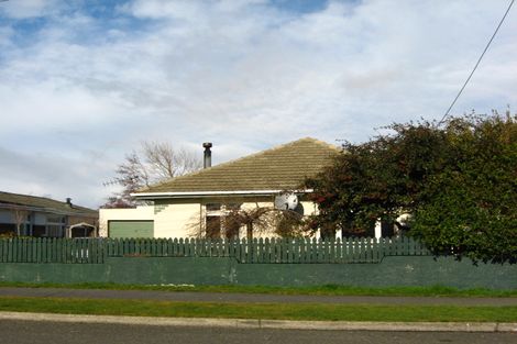 Photo of property in 17 Renfrew Street, Waikiwi, Invercargill, 9810