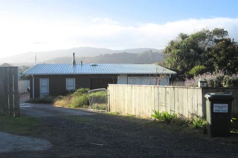Photo of property in 6 Miro Road, Raumati South, Paraparaumu, 5032