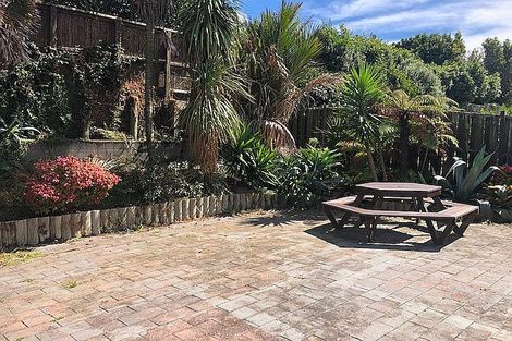 Photo of property in 1/37 Parr Terrace, Castor Bay, Auckland, 0620