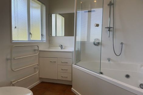 Photo of property in 9 The Topdeck, Whitby, Porirua, 5024