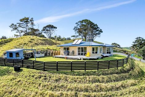 Photo of property in 251 Griffin Road, Maungaturoto, 0583