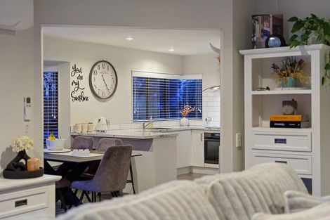 Photo of property in 37 Realm Drive, Paraparaumu, 5032