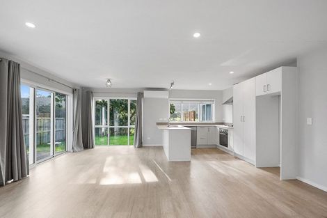 Photo of property in 9 Josh Road, Huapai, Kumeu, 0810
