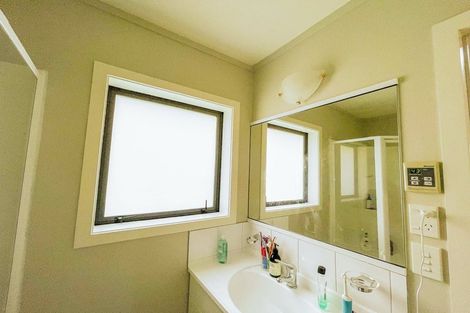 Photo of property in 60 Erlestoke Crescent, Churton Park, Wellington, 6037