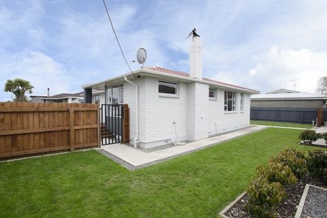 Photo of property in 15 Ross Street, Grasmere, Invercargill, 9810
