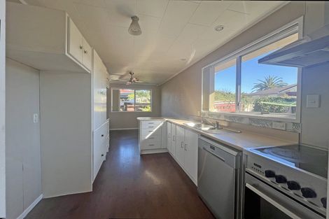 Photo of property in 57 Casuarina Road, Half Moon Bay, Auckland, 2012