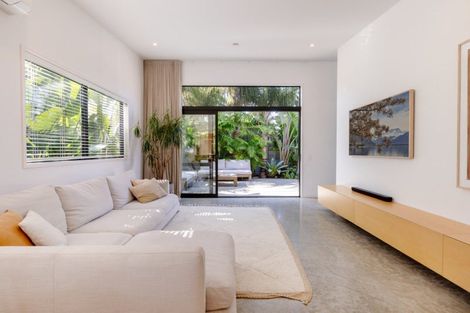 Photo of property in 10a Ngarimu Place, Mount Maunganui, 3116