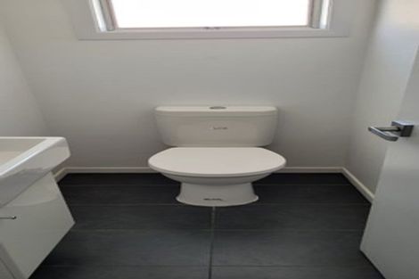 Photo of property in 53 Calvert Road, Lynmouth, New Plymouth, 4310