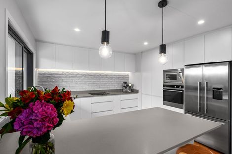 Photo of property in 25 Mayfair Crescent, Mairangi Bay, Auckland, 0630