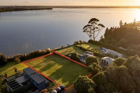 Photo of property in 206 Ranginui Road, Welcome Bay, Tauranga, 3175