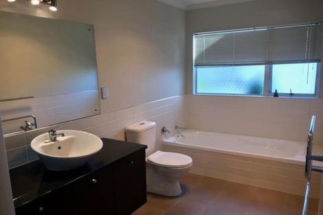 Photo of property in 29 Coachman Drive, Flat Bush, Auckland, 2016