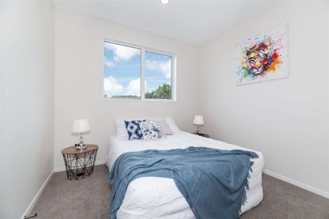 Photo of property in 13 Barrique Road, Kumeu, 0810