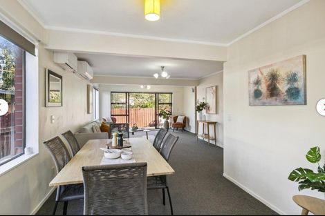 Photo of property in 2/29a Parkvale Road, Karori, Wellington, 6012