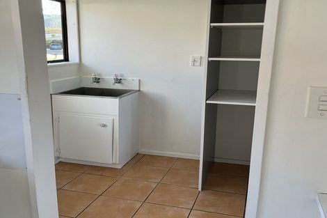 Photo of property in 33 Delaware Grove, Totara Park, Upper Hutt, 5018