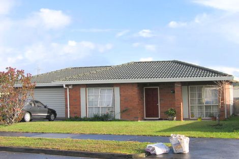 Photo of property in 7 Tullis Place, Burswood, Auckland, 2013