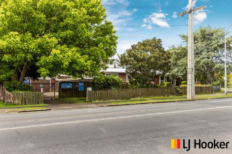 Photo of property in 200 Robertson Road, Mangere East, Auckland, 2024