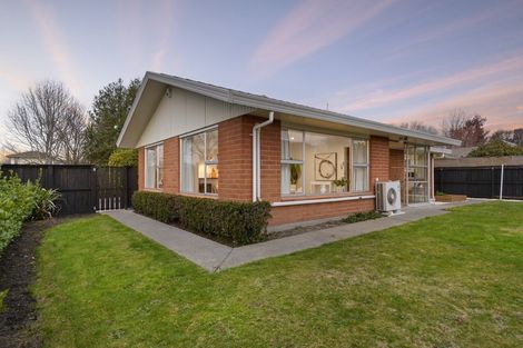 Photo of property in 11 Lodge Place, Ilam, Christchurch, 8041