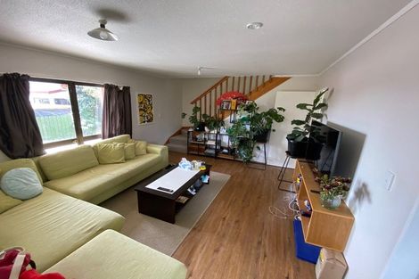 Photo of property in 8b Greenstone Place, Clover Park, Auckland, 2019