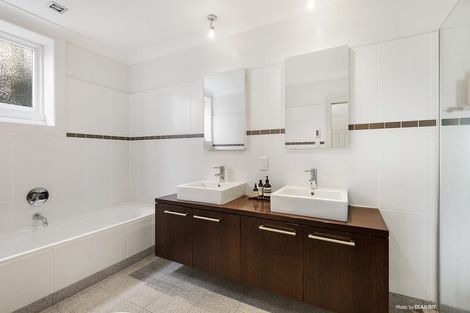 Photo of property in 11 Ariki Road, Hataitai, Wellington, 6021