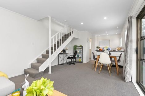 Photo of property in 5/506 Devonport Road, Tauranga South, Tauranga, 3112