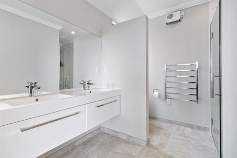 Photo of property in 1 Charlotte Drive, Omokoroa, 3114