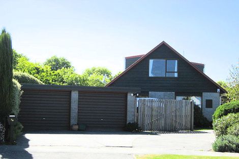 Photo of property in 26 Rubens Place, Burnside, Christchurch, 8053
