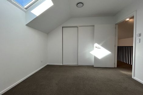 Photo of property in 1/23 Hills Road, Edgeware, Christchurch, 8013