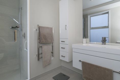 Photo of property in 32 Saint Pauls Drive, Brookfield, Tauranga, 3110