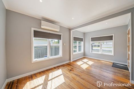 Photo of property in 400 Stokes Valley Road, Stokes Valley, Lower Hutt, 5019