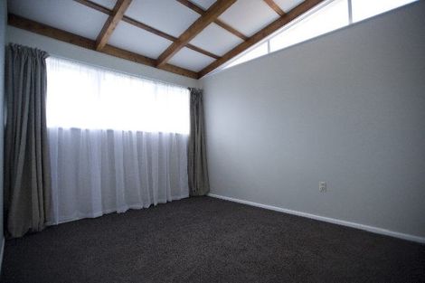 Photo of property in 21 Chorley Avenue, Massey, Auckland, 0614