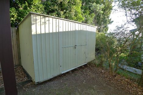 Photo of property in 2/23 Flaunty Place, West Harbour, Auckland, 0618