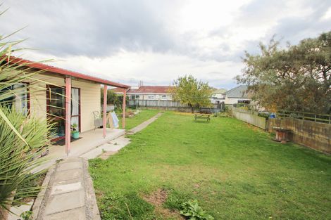 Photo of property in 12 Mersey Street, South Hill, Oamaru, 9400
