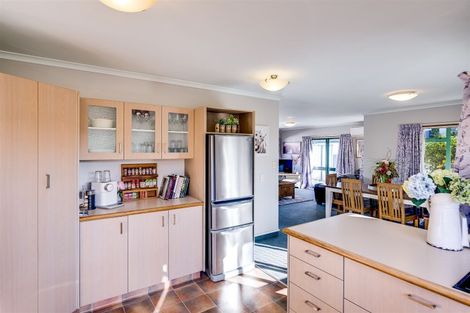 Photo of property in 5a Montague Way, Taradale, Napier, 4112