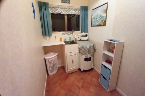 Photo of property in 6 Linda Place, Saint Johns Hill, Whanganui, 4501