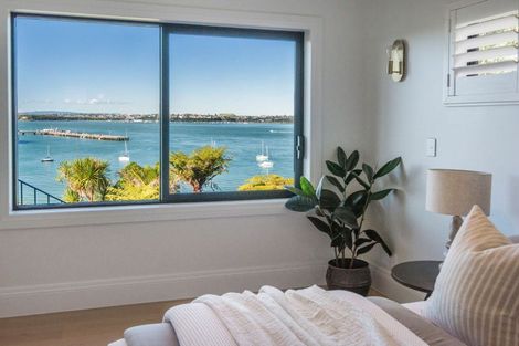 Photo of property in 31a Stanley Point Road, Stanley Point, Auckland, 0624