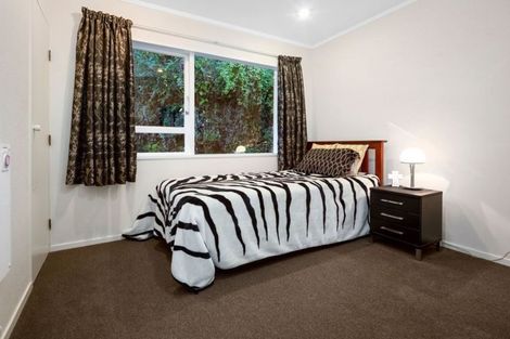 Photo of property in 14a Zande Terrace, Tawa, Wellington, 5028