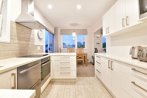 Photo of property in 39 Alice Avenue, Orewa, 0931