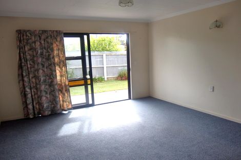 Photo of property in 19/2 Baker Street, West End, Timaru, 7910