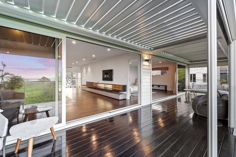 Photo of property in 27 Bearing Parade, Long Bay, Auckland, 0630